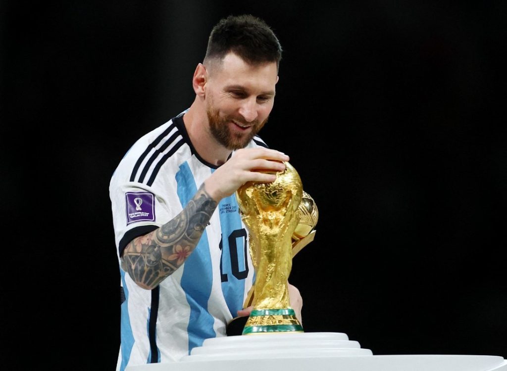 Messi hiện đang là cầu thủ xuất sắc và có tầm ảnh hưởng nhất thế giới