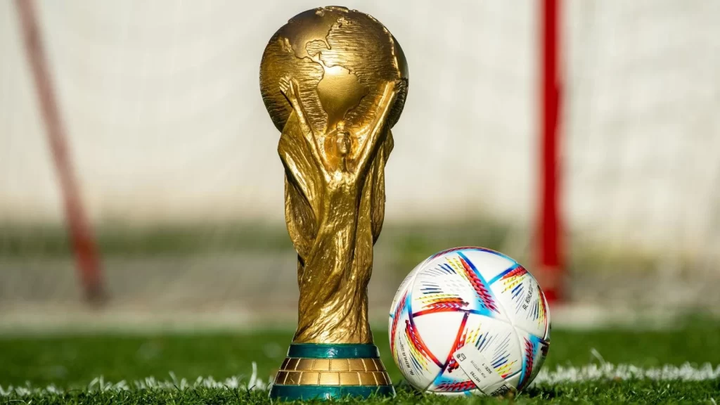Tìm hiểu cúp World Cup 2022 bao nhiêu tiền?