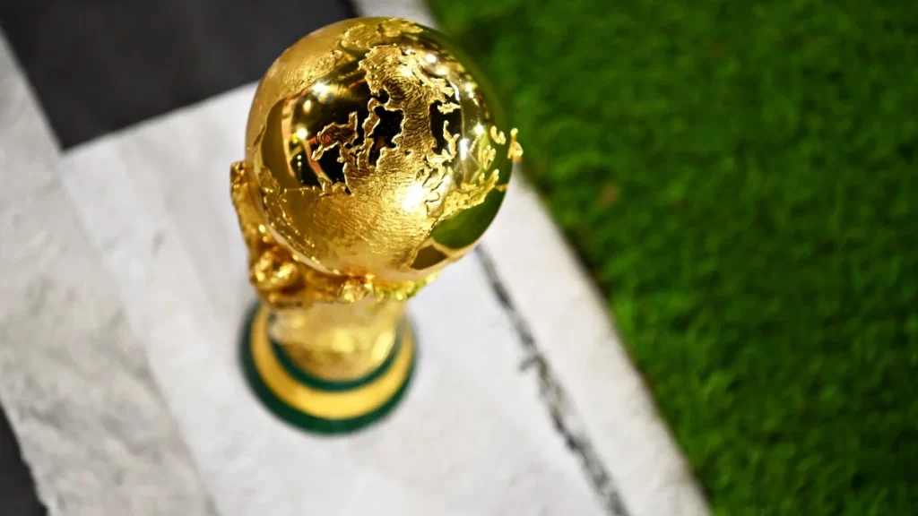 Giới thiệu thông tin tổng quan về chiếc cúp vô địch FIFA World Cup 2022